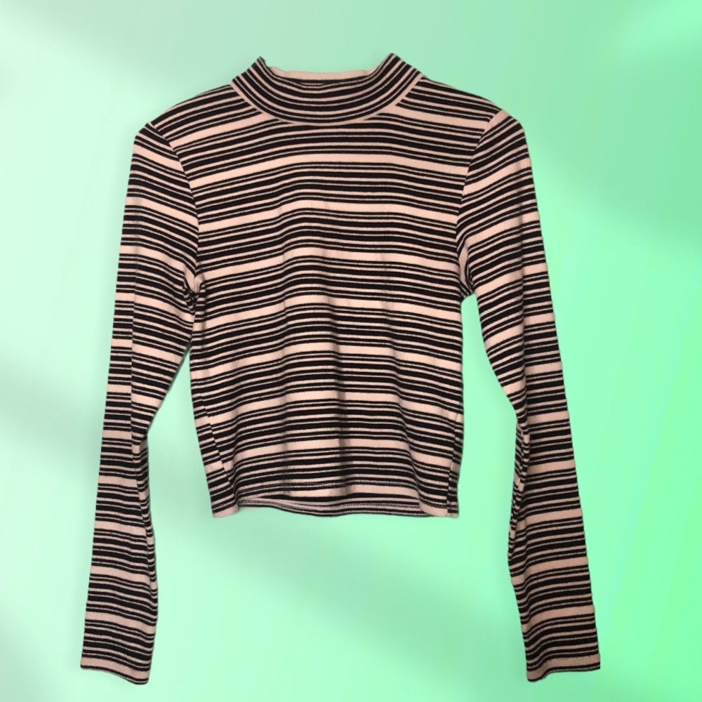 Forever 21 mock neck top
